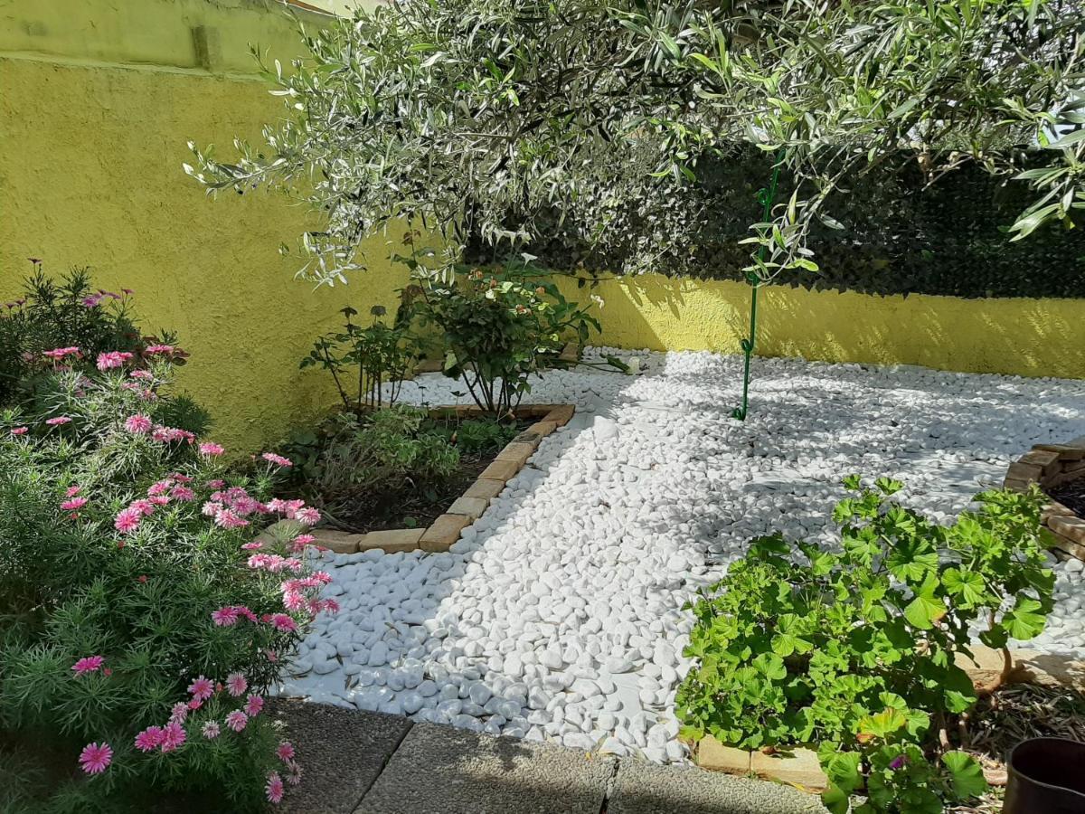 Artistika Golden Apartment Capitana Esterno foto
