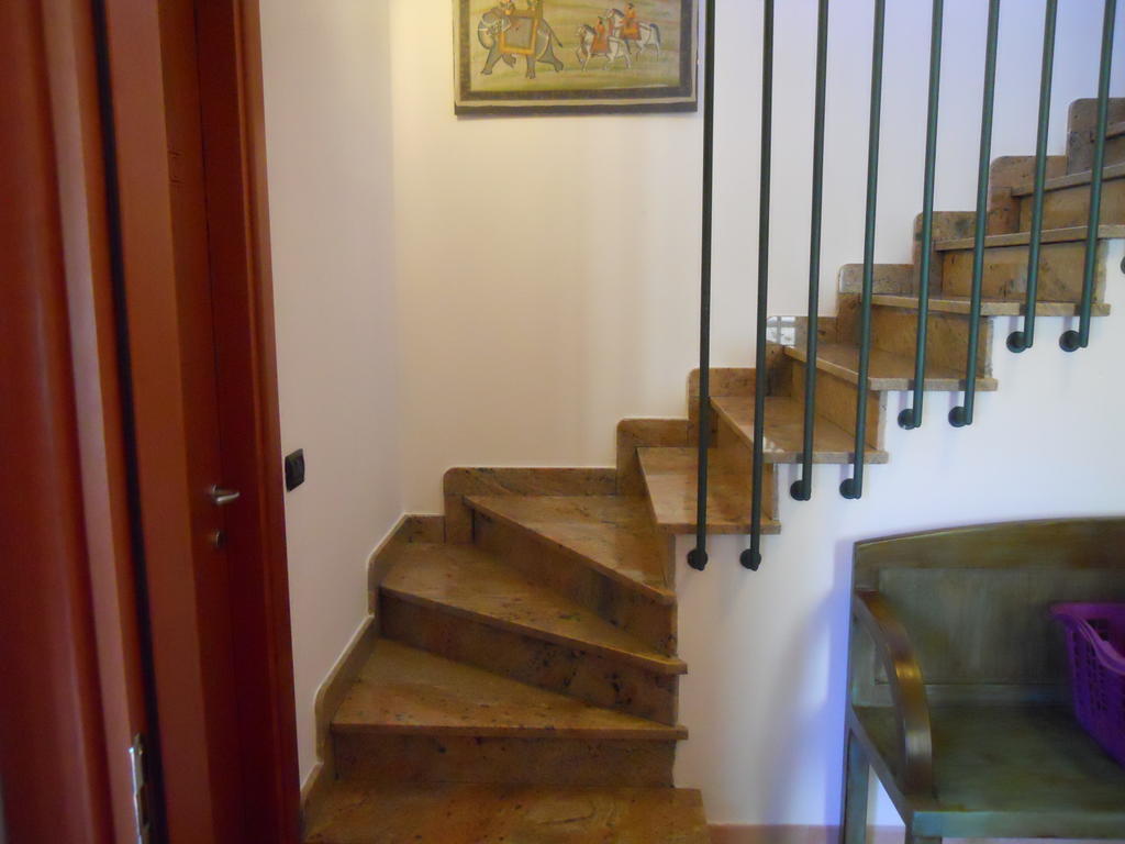 Artistika Golden Apartment Capitana Esterno foto